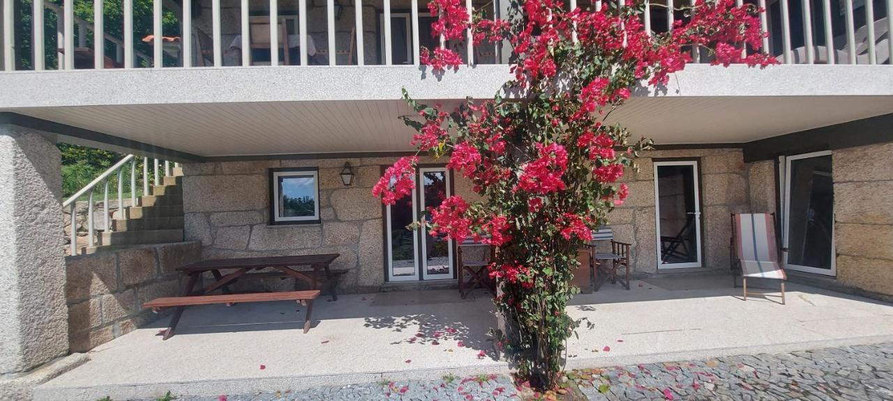 Casas Da Tapada Briteiros Casa Das Cortes 귀마레스 외부 사진